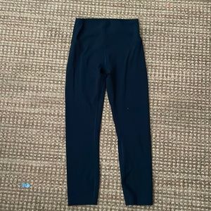 Lululemon wunder under high rise 23” crop true navy